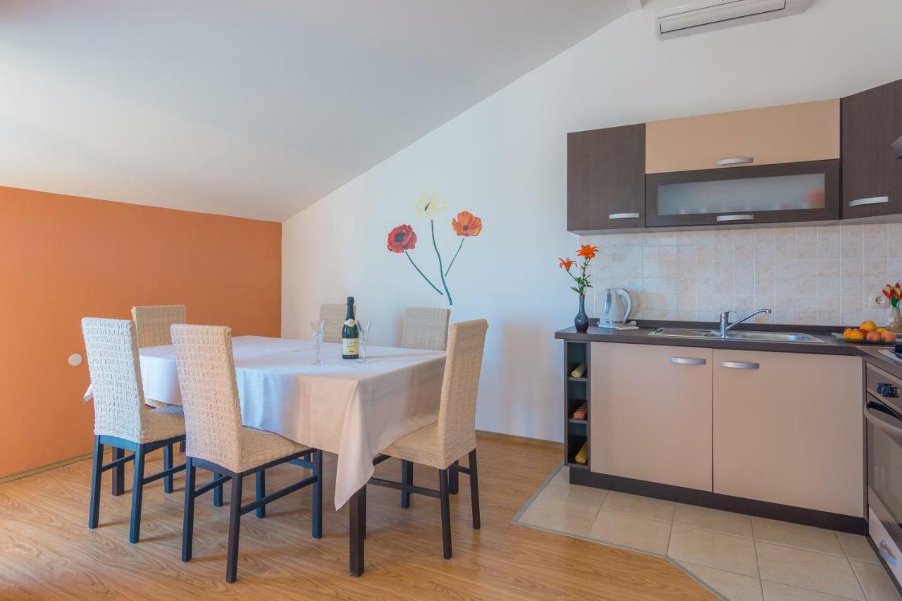 Apartments Lotus Sukosan Exterior photo